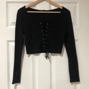 Black long sleeve crop top